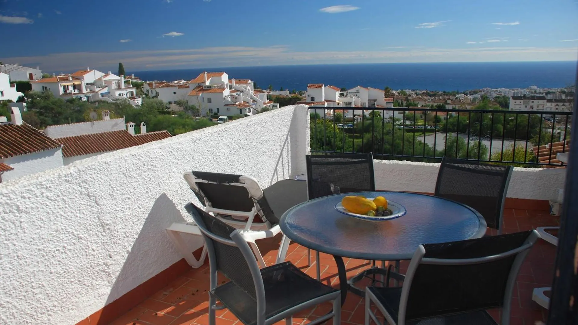 Nerja - Tolle Aussicht Und Poolbereich location